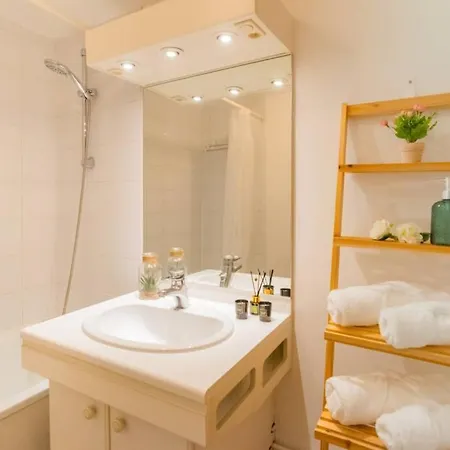 Hyper- Centre, Cosy Entre 2 Gares Apartment Lille